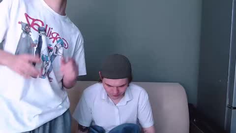 Snapshot of 2nc_ chatting on September 2025 09:43:02 AM Eleot online show from September 2025 09:43:02 AM