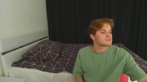 Snapshot of 2nc_ chatting on September 2025 02:32:01 PM Eleot online show from September 2025 02:32:01 PM