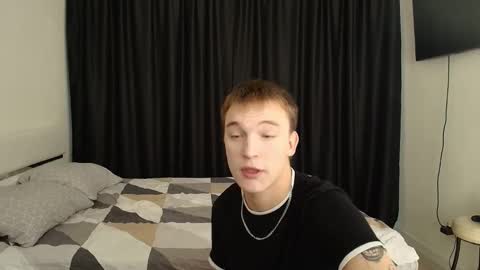 Snapshot of 2nc_ chatting on October 2025 10:57:02 AM Eleot online show from October 2025 10:57:02 AM