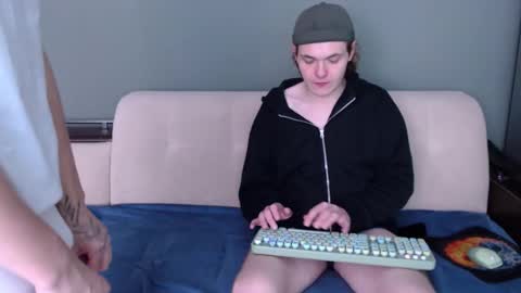 Snapshot of 2nc_ chatting on October 2025 10:24:01 AM Eleot online show from October 2025 10:24:01 AM