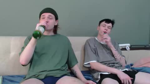 Snapshot of 2nc_ chatting on November 2025 08:00:01 PM Eleot online show from November 2025 08:00:01 PM