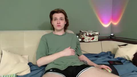 Snapshot of 2nc_ chatting on December 2025 01:48:01 PM Eleot online show from December 2025 01:48:01 PM