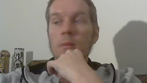 2small4you83 online show from December 2024 11:24:01 AM