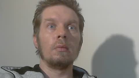 2small4you83 online show from January 2025 02:30:02 PM