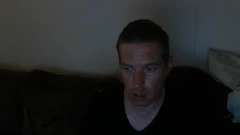 2small4you83 online show from September 2025 05:04:02 PM