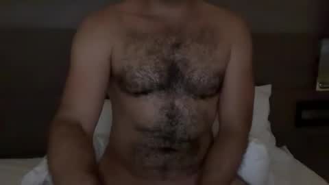 Snapshot of 35longandthick chatting on October 2025 09:49:02 PM 35longandthick online show from October 2025 09:49:02 PM