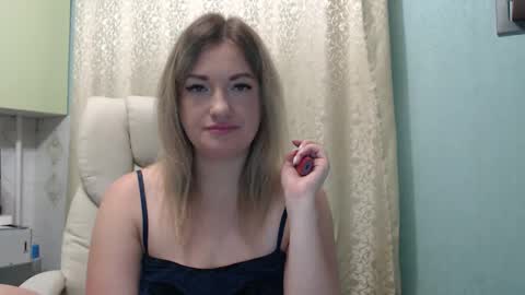 Snapshot of 3sweetcandy3 chatting on October 2025 10:55:02 PM 3sweetcandy3 online show from October 2025 10:55:02 PM