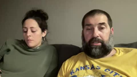 Snapshot of 420kc_couple chatting on October 2025 01:31:02 AM KC420Couple online show from October 2025 01:31:02 AM