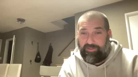 Snapshot of 420kc_couple chatting on October 2025 04:12:02 AM KC420Couple online show from October 2025 04:12:02 AM