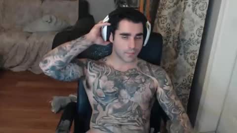 Snapshot of 420randomguy chatting on November 2025 11:04:02 PM Anomander Rake online show from November 2025 11:04:02 PM