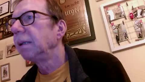 Snapshot of 64shorty chatting on December 2025 01:49:02 PM 64shorty online show from December 2025 01:49:02 PM