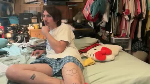 FUCKR online show from November 2025 09:09:01 AM