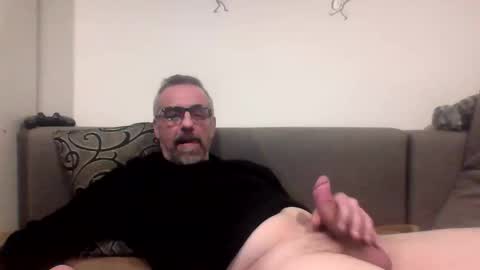 Snapshot of 6georget6 chatting on December 2025 07:20:02 PM George online show from December 2025 07:20:02 PM