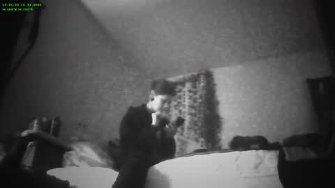 Snapshot of 6vyr_vlt9 chatting on December 2025 11:25:02 AM Voyeur Vault online show from December 2025 11:25:02 AM