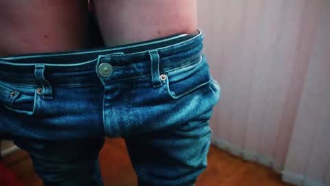 Snapshot of 7znkbob chatting on December 2024 01:00:01 PM bob big head online show from December 2024 01:00:01 PM