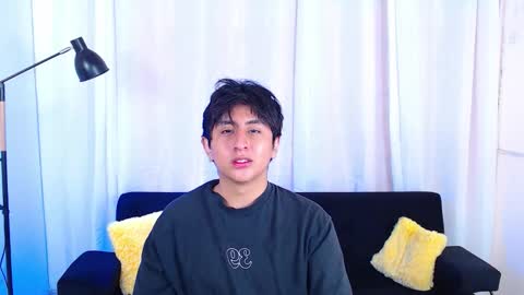 Snapshot of 7zyan chatting on December 2025 01:05:02 PM zyan online show from December 2025 01:05:02 PM