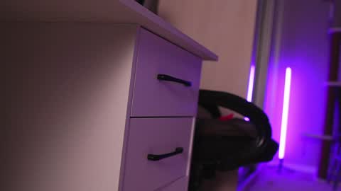 Monicano face online show from December 2024 12:08:02 PM