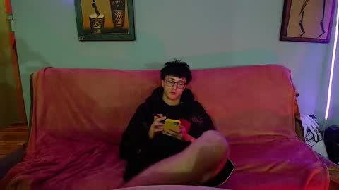 Snapshot of 8_goat chatting on September 2025 04:06:01 AM Phillip online show from September 2025 04:06:01 AM