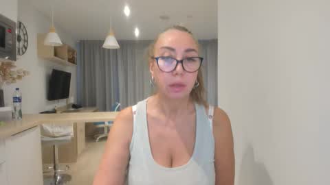 Snapshot of 8ciara chatting on November 2025 08:26:01 AM 8ciara online show from November 2025 08:26:01 AM