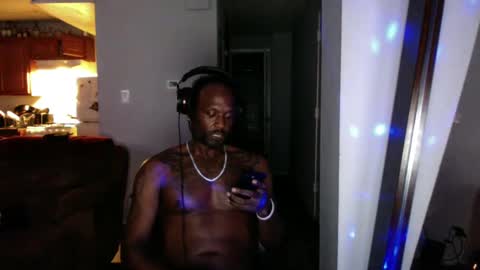 NoFaceNoCase online show from October 2025 05:17:02 AM