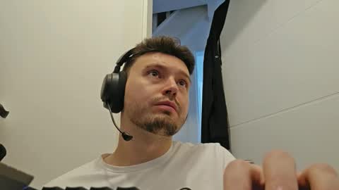 8inchdude93 online show from September 2025 08:39:02 AM