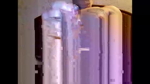 Snapshot of 8x_larry_x8 chatting on March 2026 11:40:01 PM Invictus hornydad online show from March 2026 11:40:01 PM