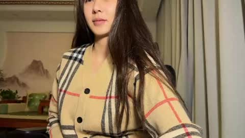 lily online show from May 2026 04:03:01 PM