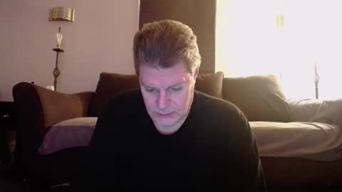 Snapshot of 989guy chatting on January 2025 12:12:01 AM 989guy online show from January 2025 12:12:01 AM