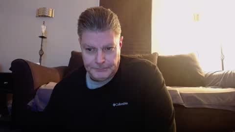 Snapshot of 989guy chatting on February 2025 06:32:02 PM 989guy online show from February 2025 06:32:02 PM