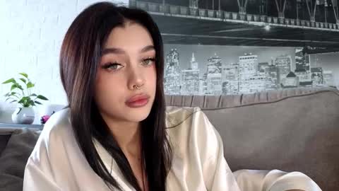 Snapshot of 9west chatting on October 2025 10:27:01 AM KARINA online show from October 2025 10:27:01 AM