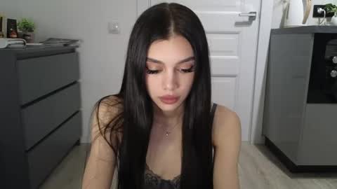 KARINA online show from April 2026 03:09:01 PM