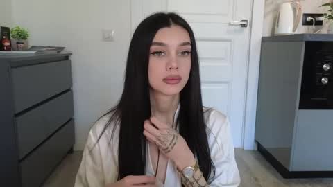 KARINA online show from May 2026 11:37:01 AM