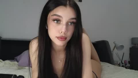 KARINA online show from May 2026 04:25:02 PM