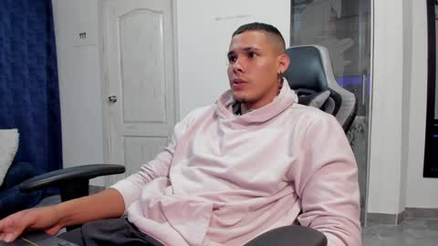 Snapshot of _0324 chatting on December 2024 08:33:02 AM rick online show from December 2024 08:33:02 AM