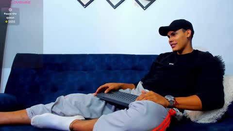 Snapshot of _0324 chatting on March 2025 07:27:02 AM rick online show from March 2025 07:27:02 AM