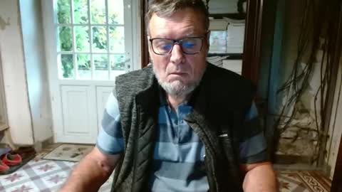 _123_voyeur_ online show from September 2025 09:23:02 AM