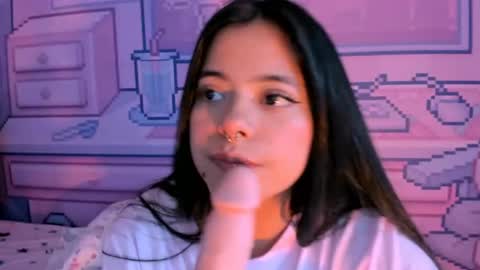 Snapshot of _18alice chatting on December 2024 06:04:02 AM Alice online show from December 2024 06:04:02 AM