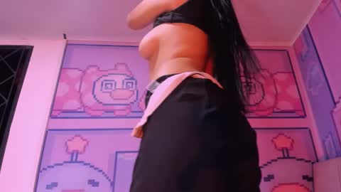 Snapshot of _18alice chatting on December 2024 09:17:02 AM Alice online show from December 2024 09:17:02 AM