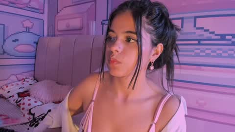 Snapshot of _18alice chatting on February 2025 02:06:02 AM Alice online show from February 2025 02:06:02 AM