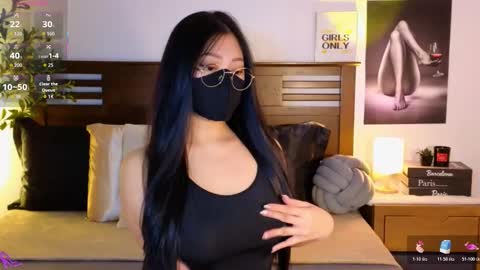 Snapshot of _aaliyah chatting on November 2025 04:01:02 AM ally online show from November 2025 04:01:02 AM