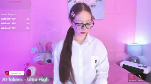 Snapshot of _abril77 chatting on June 2026 02:38:01 AM Abril online show from June 2026 02:38:01 AM
