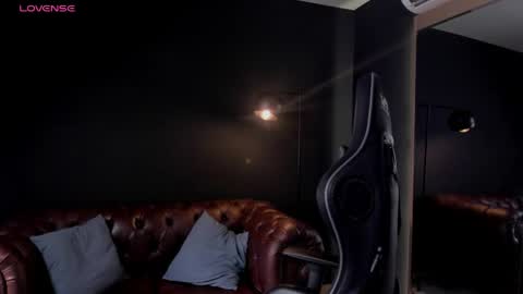 _adamcoper_ online show from May 2026 11:22:02 PM