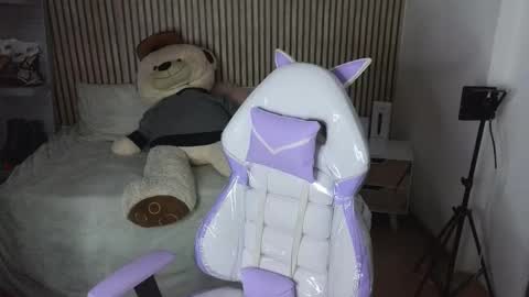 Snapshot of _aitana_011 chatting on December 2025 07:31:02 PM aitana online show from December 2025 07:31:02 PM