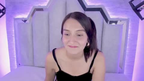  Alaia online show from March 2025 02:56:02 PM