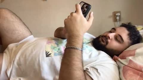 Snapshot of _alan_bear_ chatting on September 2025 11:32:01 AM Alan online show from September 2025 11:32:01 AM