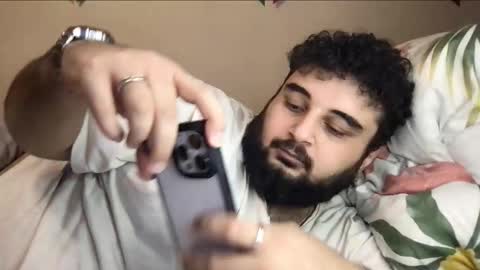 Snapshot of _alan_bear_ chatting on October 2025 01:04:02 PM Alan online show from October 2025 01:04:02 PM