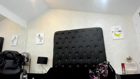 Snapshot of _alana_johnson chatting on May 2026 01:24:07 AM _alana_johnson online show from May 2026 01:24:07 AM