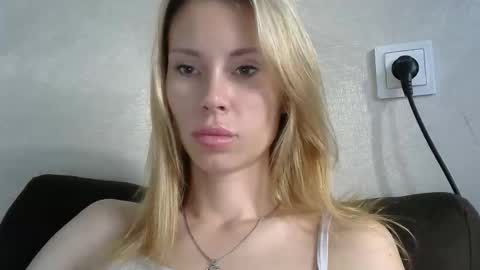 _alex1819 online show from October 2025 07:17:02 AM