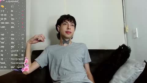 Snapshot of _alexblunt_ chatting on December 2024 11:50:01 PM _alexblunt_ online show from December 2024 11:50:01 PM