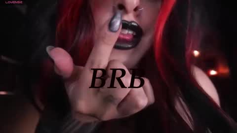 Snapshot of _alice_d chatting on November 2025 10:58:02 PM Miss Alice My internet sucks these days see you soon online show from November 2025 10:58:02 PM